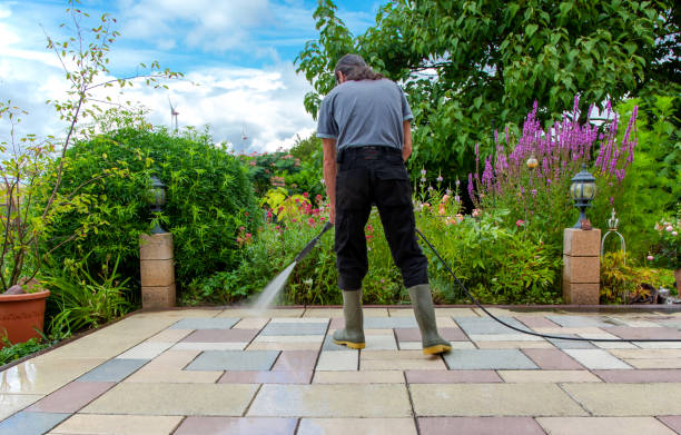 Best Sidewalk and Walkway Cleaning  in Utica, OH